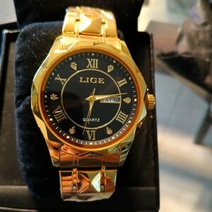 New men or women's watches one of our favorites. Fits up to 8 " wrist can be adj